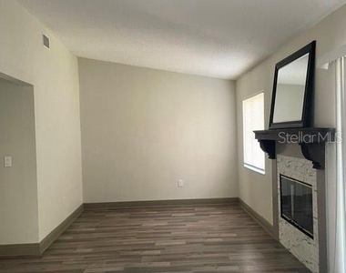 1100 Lowry Avenue - Photo Thumbnail 7