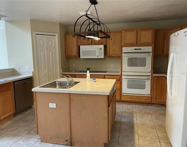 5064 Spanish Oaks Boulevard - Photo Thumbnail 21
