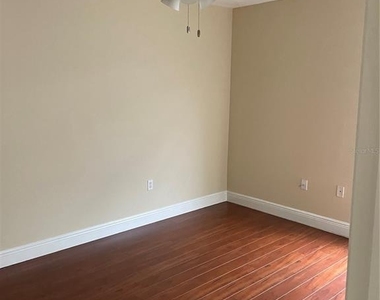 5064 Spanish Oaks Boulevard - Photo Thumbnail 3