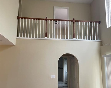 5064 Spanish Oaks Boulevard - Photo Thumbnail 12