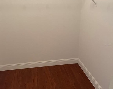 5064 Spanish Oaks Boulevard - Photo Thumbnail 7