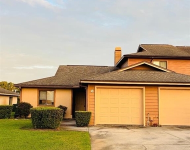 707 Carpenters Way - Photo Thumbnail 2