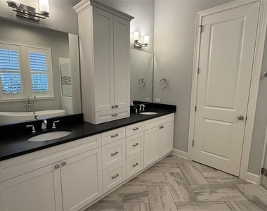 636 Sw 128th Terrace - Photo Thumbnail 20