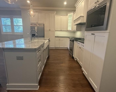 636 Sw 128th Terrace - Photo Thumbnail 5
