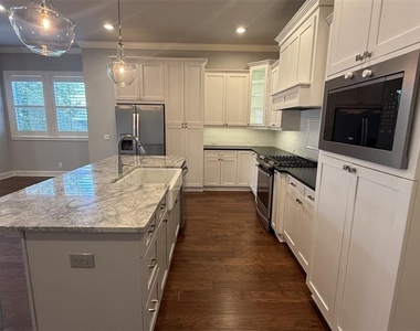 636 Sw 128th Terrace - Photo Thumbnail 13