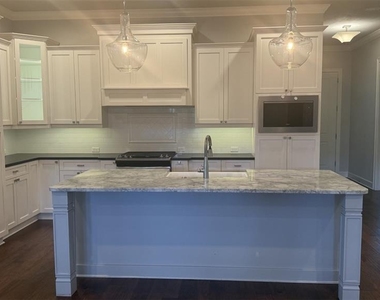 636 Sw 128th Terrace - Photo Thumbnail 3