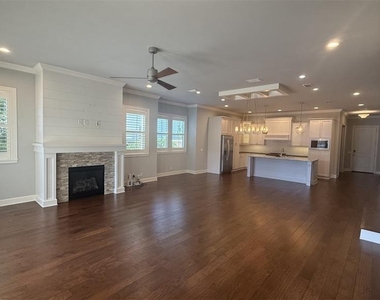 636 Sw 128th Terrace - Photo Thumbnail 8