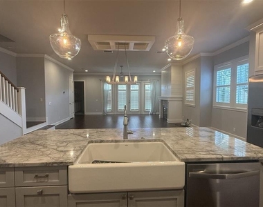 636 Sw 128th Terrace - Photo Thumbnail 6