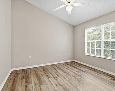 10000 Sw 52nd Avenue - Photo Thumbnail 20
