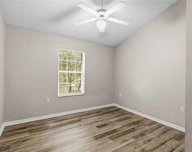 10000 Sw 52nd Avenue - Photo Thumbnail 17