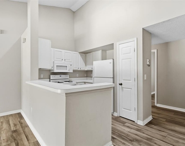 10000 Sw 52nd Avenue - Photo Thumbnail 12