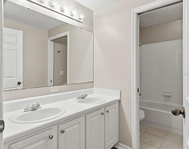 10000 Sw 52nd Avenue - Photo Thumbnail 19