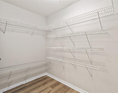 10000 Sw 52nd Avenue - Photo Thumbnail 25