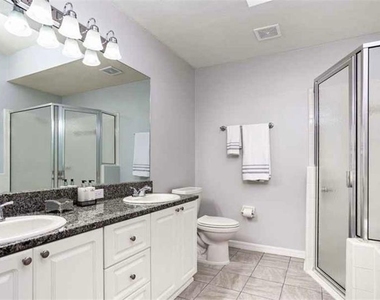 1029 Nw 90th Drive - Photo Thumbnail 9