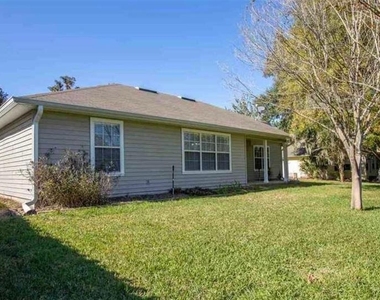 1029 Nw 90th Drive - Photo Thumbnail 13