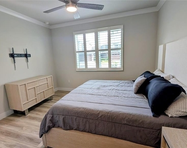 3079 Isles Way - Photo Thumbnail 10