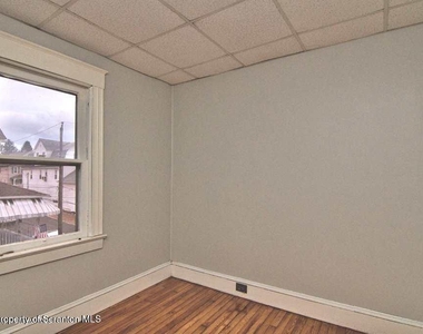 34 Simon Block Avenue - Photo Thumbnail 7
