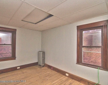 34 Simon Block Avenue - Photo Thumbnail 24