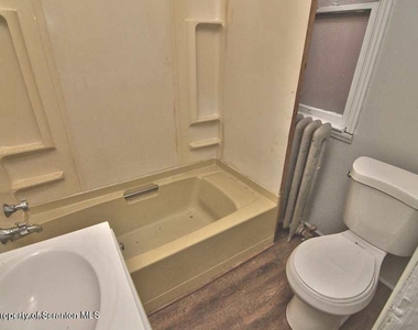 34 Simon Block Avenue - Photo Thumbnail 36