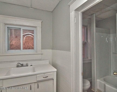 34 Simon Block Avenue - Photo Thumbnail 17