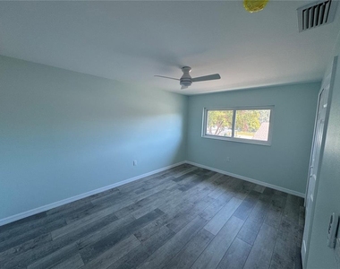 1258 Barbara Drive - Photo Thumbnail 2