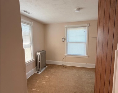 203 Easton Road - Photo Thumbnail 5