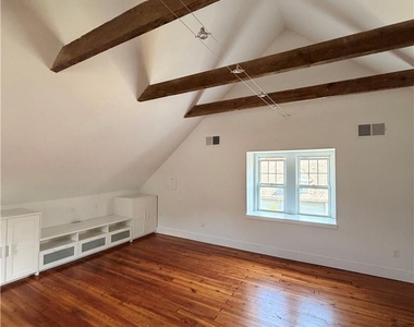 203 Easton Road - Photo Thumbnail 9
