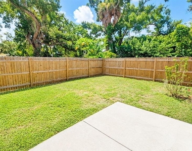 2728 Goodrich Avenue - Photo Thumbnail 20