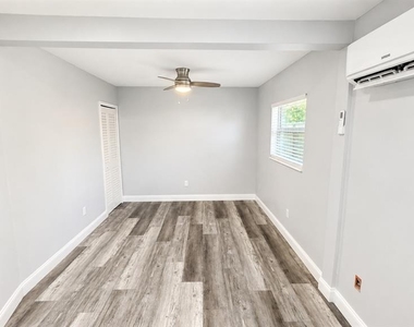2728 Goodrich Avenue - Photo Thumbnail 15