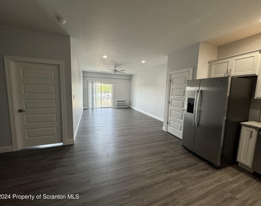 216 Circle Drive - Photo Thumbnail 23