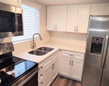 2531 Flamingo Boulevard - Photo Thumbnail 1