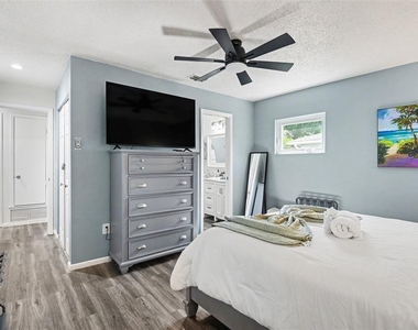 837 Dolphin Avenue Nw - Photo Thumbnail 9