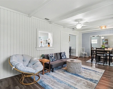 837 Dolphin Avenue Nw - Photo Thumbnail 7