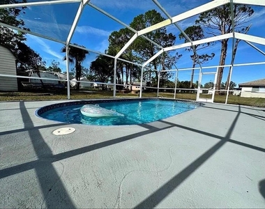 7523 Mayland Street - Photo Thumbnail 3