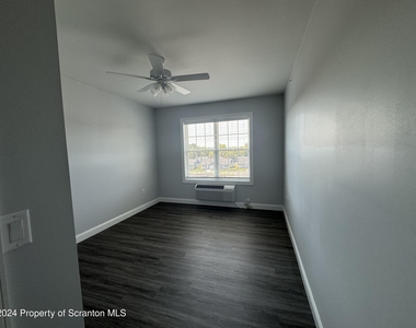 112 Circle Drive - Photo Thumbnail 24