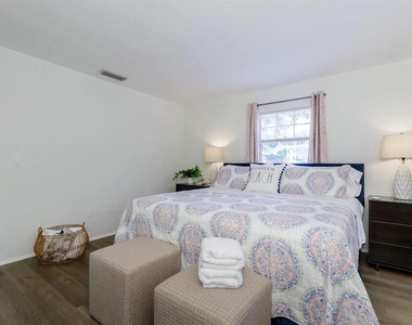 1297 13th Street - Photo Thumbnail 2