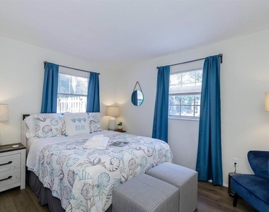 1297 13th Street - Photo Thumbnail 4