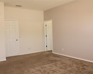5024 119th Terrace E - Photo Thumbnail 12