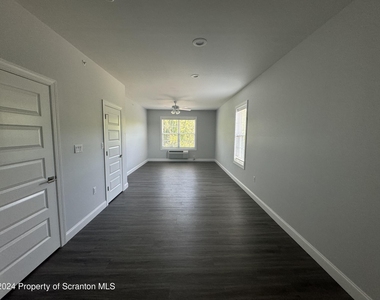 104 Circle Drive - Photo Thumbnail 21