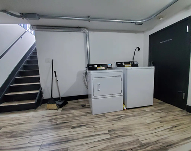 205 Central Avenue - Photo Thumbnail 6