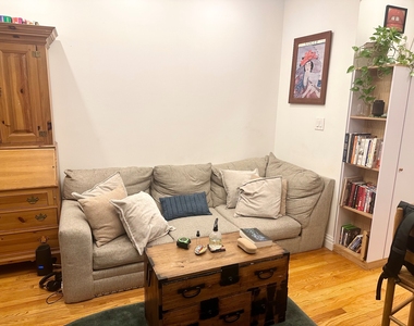 401 East 90th Street - Photo Thumbnail 9