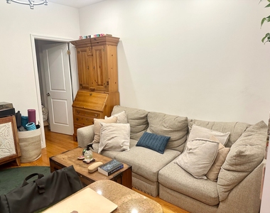 401 East 90th Street - Photo Thumbnail 11