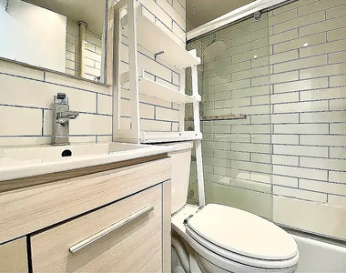 1019 Southern Boulevard - Photo Thumbnail 1