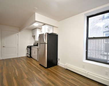 1019 Southern Boulevard - Photo Thumbnail 6