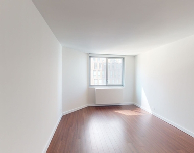 401 E 34th St - Photo Thumbnail 4
