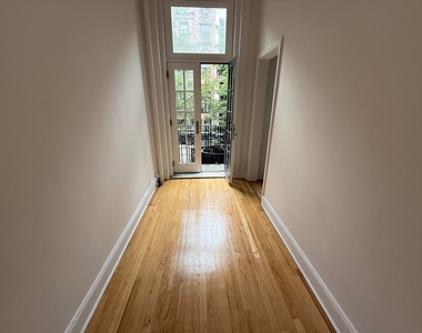 58 East 80th Street - Photo Thumbnail 3