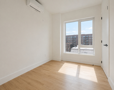 706 East 32nd Street - Photo Thumbnail 2