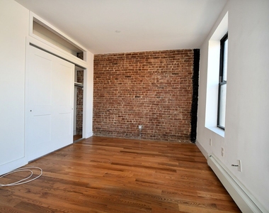 1019 Southern Boulevard - Photo Thumbnail 9