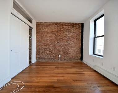 1019 Southern Boulevard - Photo Thumbnail 11