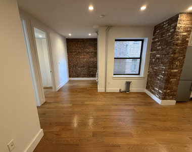 115 Carlton Avenue - Photo Thumbnail 2